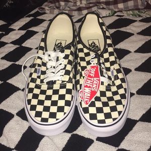 Checkerboard Aunthentic Vans